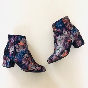 Zigi Soho floral ankle boot